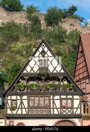 Maison Herzer - traditionelle Fachwerkhaus in Kaysersberg, Elsass, Frankreich Stockfoto