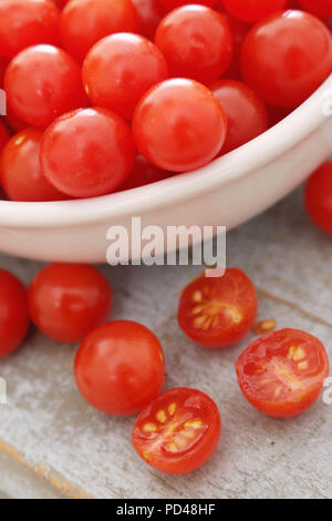 Baby tomato tomberries Stockfoto