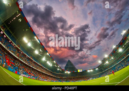 Basel, Schweiz - 1 August 2018: Innenansicht des vollen im Basler St. Jakob-Park Stadion während der UEFA Champions League Spiel zwischen PAOK vs Basel Stockfoto