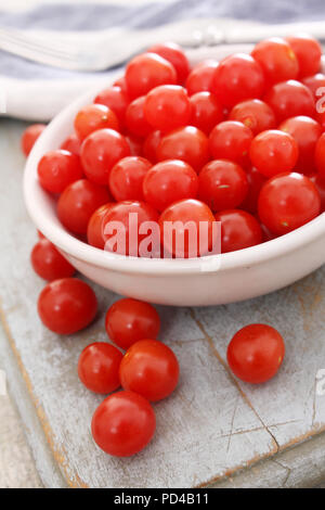 Baby tomato tomberries Stockfoto