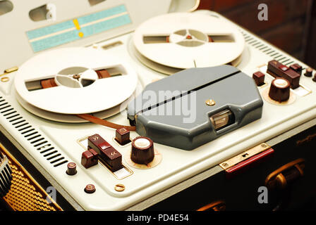 Vintage reel tape recorder zu Haspel Stockfoto