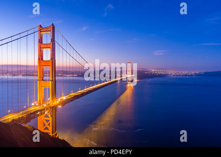 Blaue Stunde von der Batterie Spencer Stockfoto