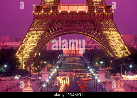 1987 historische GRUNDLAGE DER EIFFELTURM Champs de Mars PARIS FRANKREICH Stockfoto