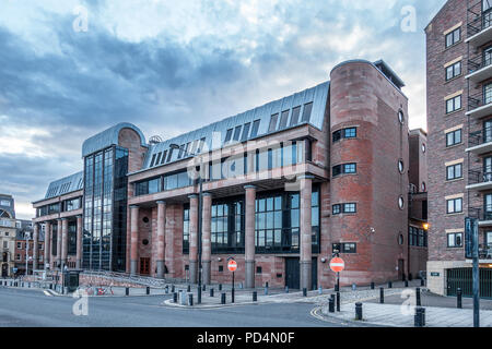 Newcastle Upon Tyne Gerichte am Kai Stockfoto