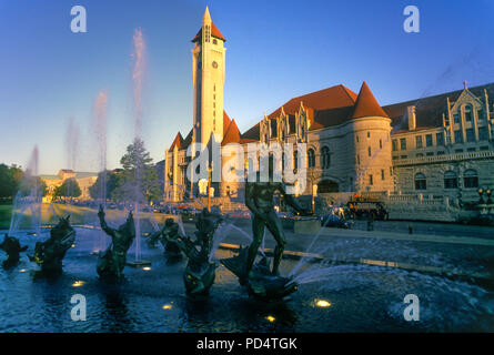 1988 HISTORISCHES TREFFEN DES WASSERBRUNNENS (©CARL MILES 1939) UNION STATION BUILDING (©THEODORE LINK 1894) ALOE PLAZA DOWNTOWN SAINT LOUIS MISSOURI USA Stockfoto