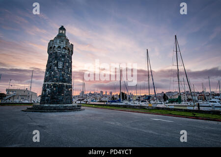 Yacht Hafen in der Dämmerung Stockfoto