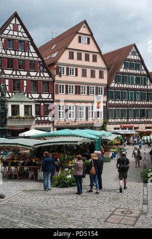 07.06.2017, Tübingen, Baden-Württemberg, Deutschland, Europa - Der Marktplatz in der Altstadt von Tübingen entfernt. Stockfoto