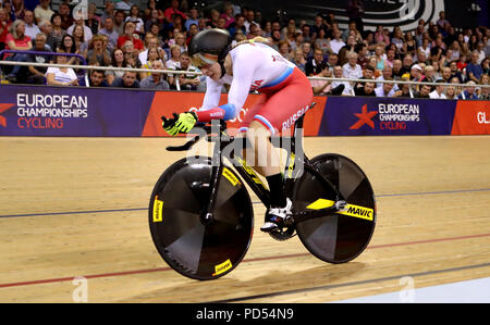 Russlands Daria Shmeleva konkurriert in der Frauen 500 m Zeitfahren letzte Tag fünf der 2018 Europameisterschaften im Sir Chris Hoy Velodrome, Glasgow. Stockfoto