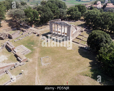 Apollonia war eine antike griechische Stadt am Ufer des Flusses Aous, dem heutigen Albanien. Apollonia wurde 588 v. Chr. von griechischen Kolonisten gegründet. Stockfoto