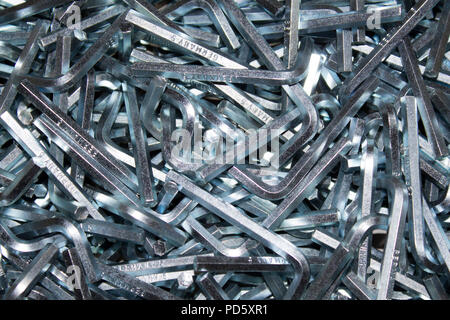 Innensechskantschraube Treiber aus Edelstahl oder Aluminium Material auf einem großen Haufen Nahaufnahme Stockfoto