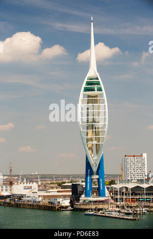 Die Spinnaker Tower in Portsmouth, Großbritannien. Stockfoto