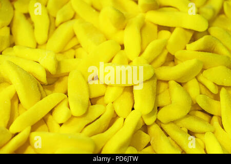 Gelbe Banane Bonbons in den Shop. Stockfoto