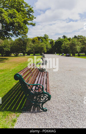 DUBLIN, Irland - August 4th, 2018: Blick auf die Iveagh Gardens in Dublin City Center shot in vollen Sommer Stockfoto