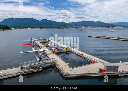 Wasserflugzeuge angedockt im Hafen von Vancouver Stockfoto