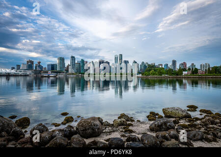 Morgen Spaziergang entlang der Stanley Park Seawall Pfad Stockfoto