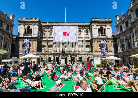 England, London, Piccadilly, Burlington House, der Königlichen Akademie der Künste Stockfoto