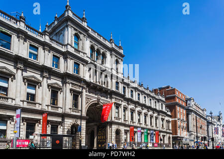 England, London, Piccadilly, Burlington House, der Königlichen Akademie der Künste Stockfoto