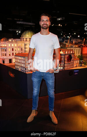 Berlin, Deutschland. 07 Aug, 2018. 08/07/2018, Berlin: Jimi Blue Ochsenknecht präsentiert seine neue Hologramm in der Little Big City. Credit: Gerald Matzka/dpa-Zentralbild/ZB/dpa/Alamy leben Nachrichten Stockfoto