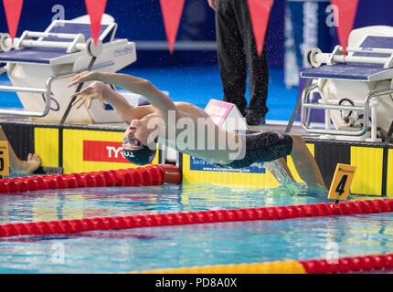 Glasgow, Schottland, Großbritannien. 7. August 2018 Tollcross International Swimming Centre, Glasgow, Schottland, Glasgow 2018 Schwimm-EM; Brodie Williams (GBR) beginnt seine 200 m Ruecken Halbfinale Credit: Aktion Plus Sport Bilder/Alamy leben Nachrichten Stockfoto