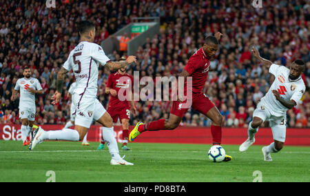 Liverpool, Großbritannien. 7. August 2018. Liverpools Daniel Sturridge schießt auf Ziel 7 Uhr August 2018, Liverpool, Liverpool, England; Pre-Saison freundlich, Liverpool v Torino Credit: Aktuelles Bilder/Alamy leben Nachrichten Stockfoto