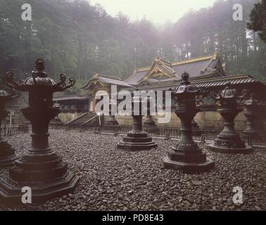 Ansicht des Taiyuin Tempel (mausoleum), das Gebet Hall' Haiden', in Nikko, Japan. Undatiertes Bild. Nikko die Schreine und Tempel wurden zum Weltkulturerbe der Unesco im Jahr 1999 erklärt. | Verwendung weltweit Stockfoto