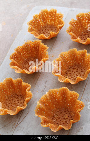 Brandy snap Körbe Stockfoto