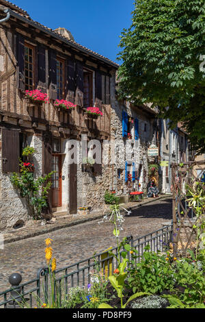 Malerische alte Gebäude in der Stadt Bergerac an der Dordogne Abteilung des Nouvelle-Aquitaine im Südwesten von Frankreich. Stockfoto