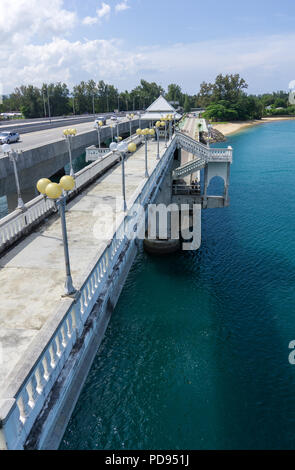 Phuket, Thailand - 27 Okt 2017: Sarasin Brücke Phuket ist die erste Brücke gebaut, die Insel Phuket auf dem Festland der Provinz Phang Nga. Diese Stockfoto