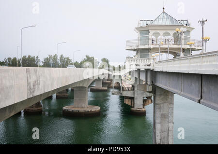 Phuket, Thailand - 27 Okt 2017: Sarasin Brücke Phuket ist die erste Brücke gebaut, die Insel Phuket auf dem Festland der Provinz Phang Nga. Diese Stockfoto