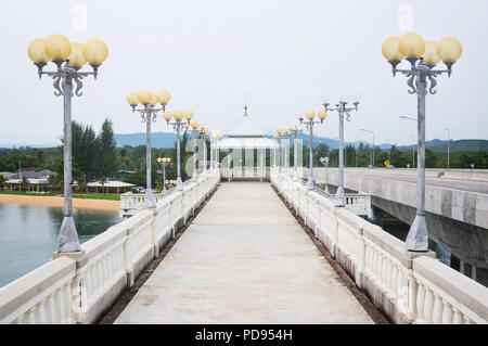 Phuket, Thailand - 27 Okt 2017: Sarasin Brücke Phuket ist die erste Brücke gebaut, die Insel Phuket auf dem Festland der Provinz Phang Nga. Diese Stockfoto