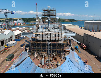 Schiff im Trockendock von pendennis Werft, Falmouth, Cornwall, England, Großbritannien, Großbritannien. Stockfoto