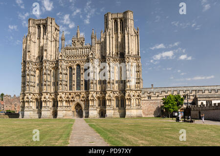 Wundervolle gotische Architektur der Wells Cathedral in Somerset, England, Großbritannien Stockfoto