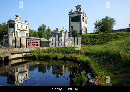 Moskau, Russland - ca. Juli 2018 Gateway auf dem Moskauer canal Stockfoto