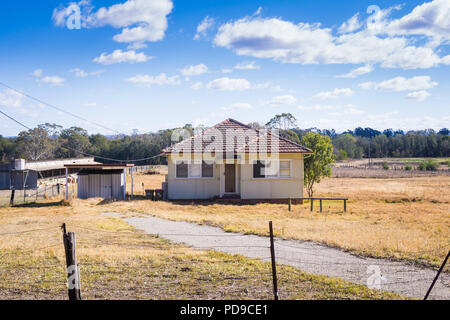 Eine alte "Fibro' Haus in Badgery's Creek. Er wird abgerissen werden wie für Sydney's New Western Airport zu machen Stockfoto