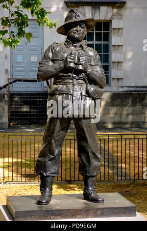 Statue von Feldmarschall Montgomery in Whitehall, London Stockfoto