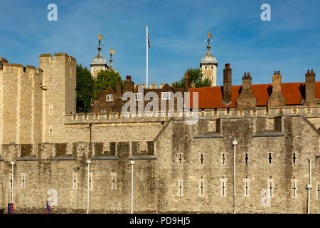 London England August 04, 2018 Die alte Festung aus dem Tower von London Stockfoto