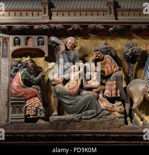 Kunstvoll geschnitzten und bemalten Fries im Inneren der Kathedrale Notre Dame, der Unschuldigen, Weltkulturerbe der UNESCO in Paris, Frankreich Stockfoto