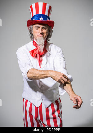 Uncle Sam rollt seine Ärmel und bereit zur Arbeit zu kommen. Stockfoto