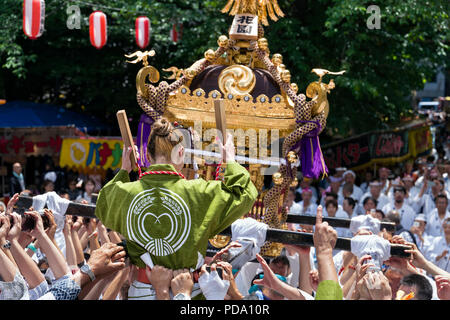 Japan, Insel Honshu, Kanto, Tokio, Hanazono Schrein Grand Festival. Stockfoto