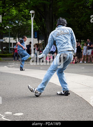 Japan, Insel Honshu, Kanto, Tokio, rockabilly Tänzer im Yoyogi Park. Stockfoto