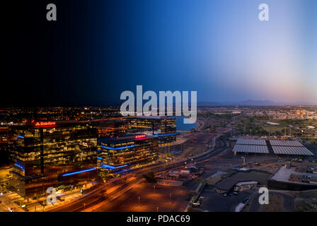 Tag und Nacht Blick auf Tempe, Arizona Stockfoto