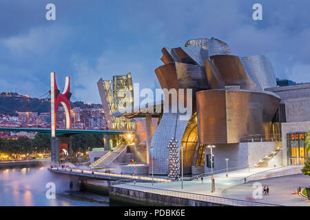 Nacht, Guggenheim Museum, Bilbao, Spanien Stockfoto