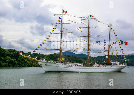 ARM Cuauhtémoc ein Sail Training Schiff der mexikanischen Marine im Panamakanal Stockfoto