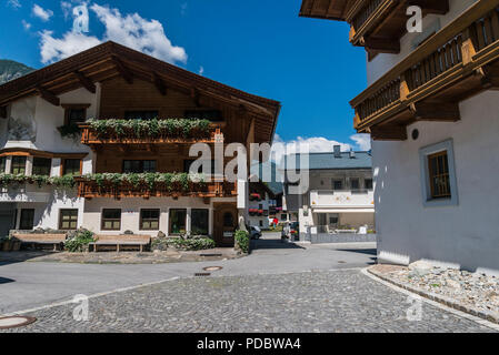 Street Scene in Längenfeld im Ötztal in Tirol Stockfoto