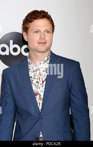 Caleb Foote in der Ankunftshalle für Disney ABC-Hosts TCA Summer Press Tour, The Beverly Hilton, Beverly Hills, CA August 7, 2018. Foto von: Priscilla Grant/Everett Collection Stockfoto