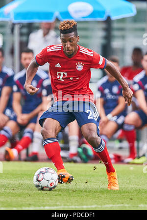 Rottach Egern, August 08, 2018 Kingsley COMAN, FCB 29 Antriebe, die Kugel, Aktion steuert, in voller Größe, Single Action mit Kugel, vollen Körper, ganze Zahl, Ausschnitt, einzelne Schüsse, Kugel Behandlung, Pick-up, Kopfzeile, Ausschneiden, FC Bayern München - FC Rottach-Egern 20-2 Test Match im Trainingscamp zur Vorbereitung Saison 2018/2019, 8. August 2018 in Rottach-Egern, Tegernsee, Deutschland. © Peter Schatz/Alamy leben Nachrichten Stockfoto