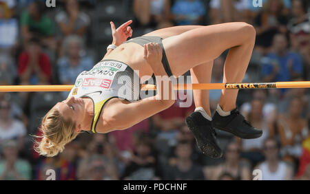 Berlin, Deutschland. 09 Aug, 2018. Leichtathletik: Europäische Meisterschaft, Siebenkampf, Frauen, hoch springen. Carolin Schäfer aus Deutschland springt. Quelle: Bernd Thissen/dpa/Alamy leben Nachrichten Stockfoto