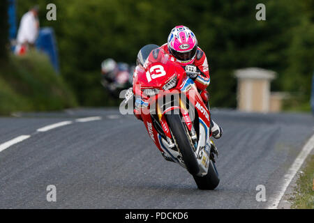 Stromkreis Dundrod, Lisburn, Nordirland. 9 Aug, 2018. MCE Ulster Grand Prix Rennen Tag eins; Lee Johnston (NI) qualifiziert in 6. Platz in der 2. Superstock Praxis Credits: Aktion plus Sport/Alamy leben Nachrichten Stockfoto