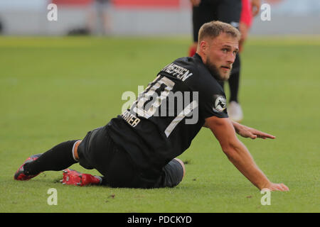 Duisburg, Deutschland. 08 Aug, 2018. Duisburg, Deutschland, 8. August 2018, 3.Liga Spieltag 3, KFC Uerdingen 05 vs SV Meppen: Max Wegner (SVM) schaut. Credit: Jürgen Schwarz/Alamy leben Nachrichten Stockfoto