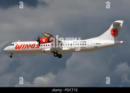 Flügel ABADI AIR ATR -72-600. Stockfoto